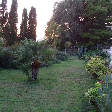 פיצולונגו Guesthouse Anchise 38 מראה חיצוני תמונה